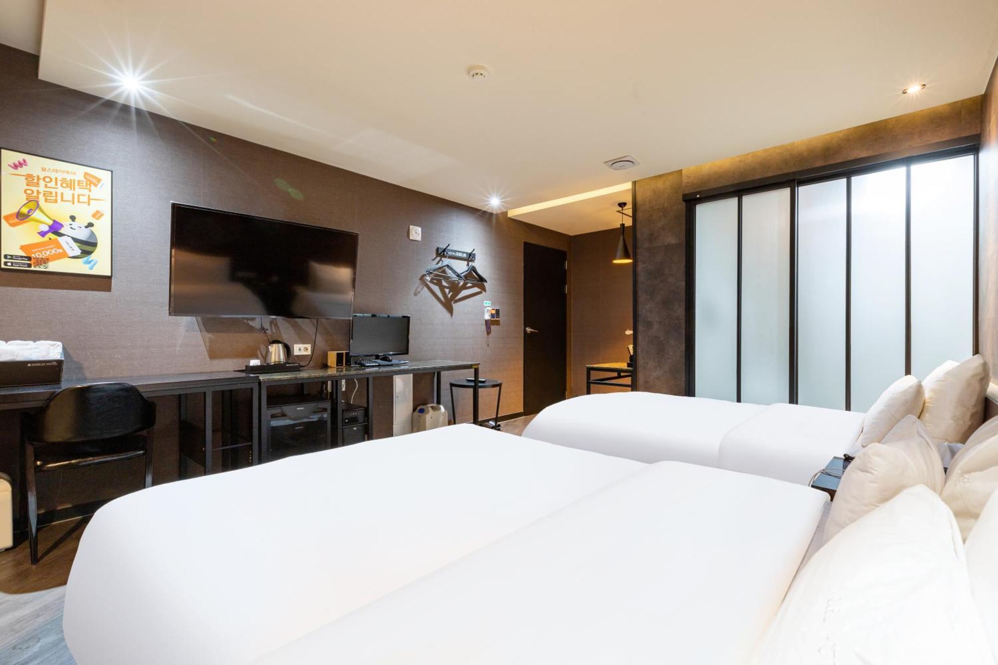 Dublin Hotel ปูซาน ภายนอก รูปภาพ