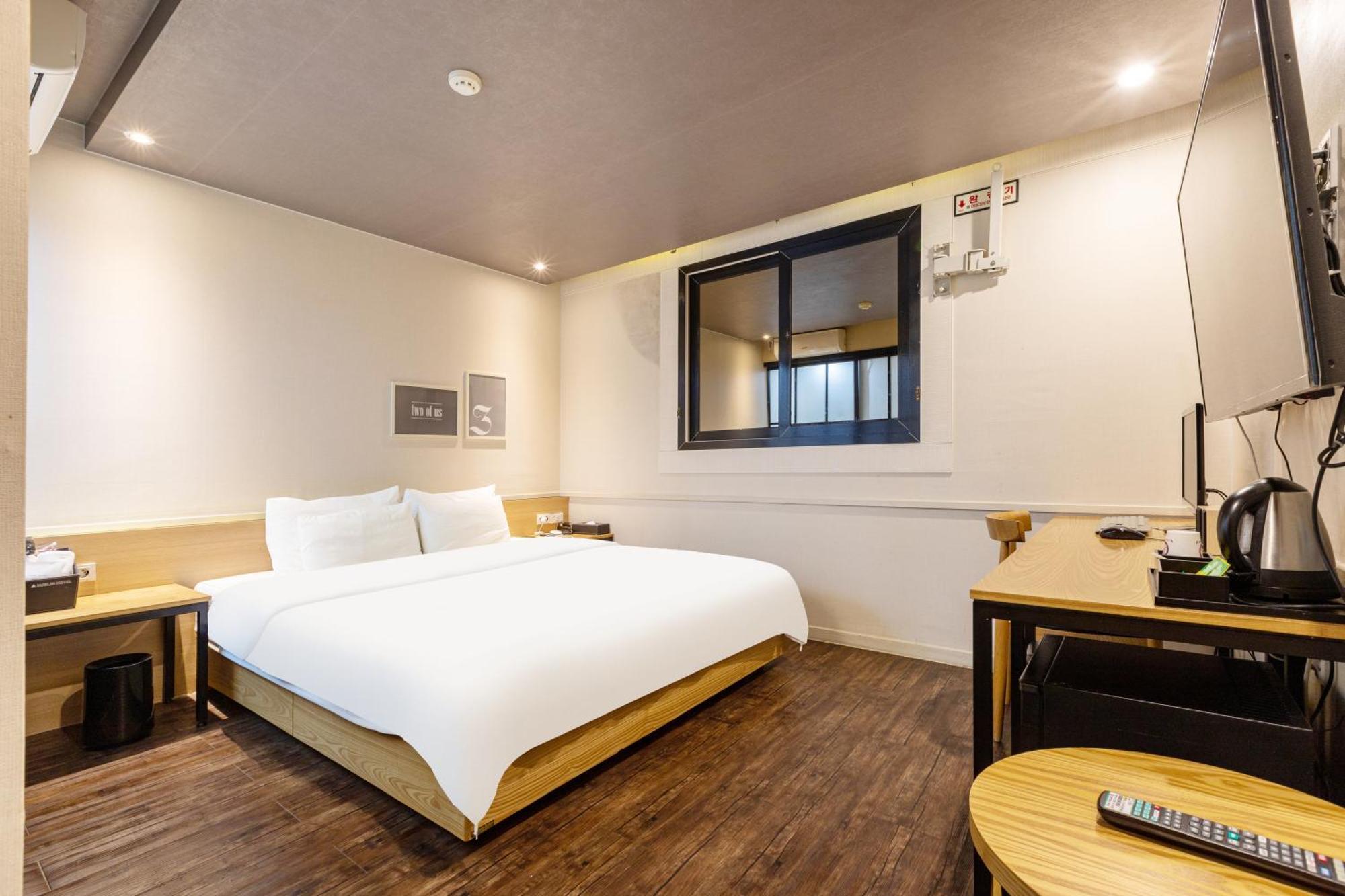 Dublin Hotel ปูซาน ภายนอก รูปภาพ